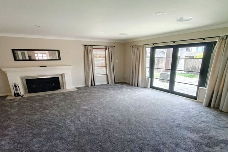 Photo of property in 2 Oakway Drive, Schnapper Rock, Auckland, 0632