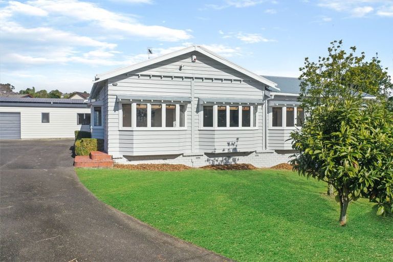 Photo of property in 14 Scarlet Oak Drive, Schnapper Rock, Auckland, 0632