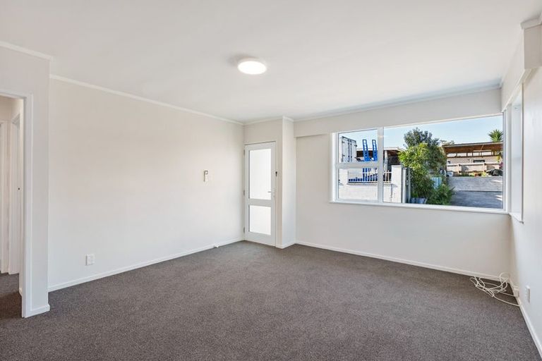 Photo of property in 1/82 Buckland Road, Mangere East, Auckland, 2024