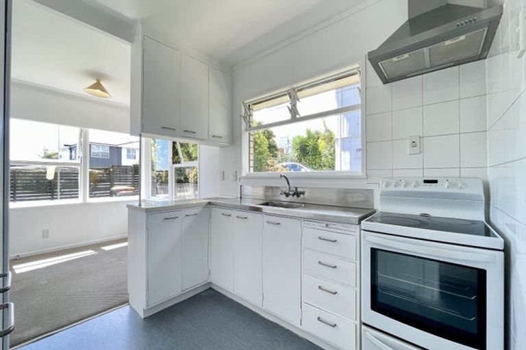 Photo of property in 23 Gills Road, Bucklands Beach, Auckland, 2014