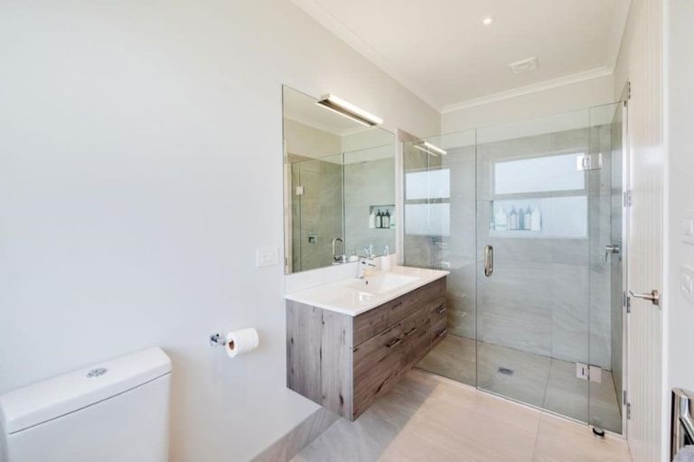 Photo of property in 3 Kuawa Drive, Kumeu, 0810