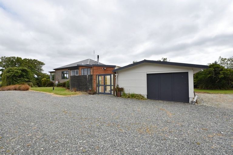 Photo of property in 83 Papatotara Road, Tuatapere, 9620