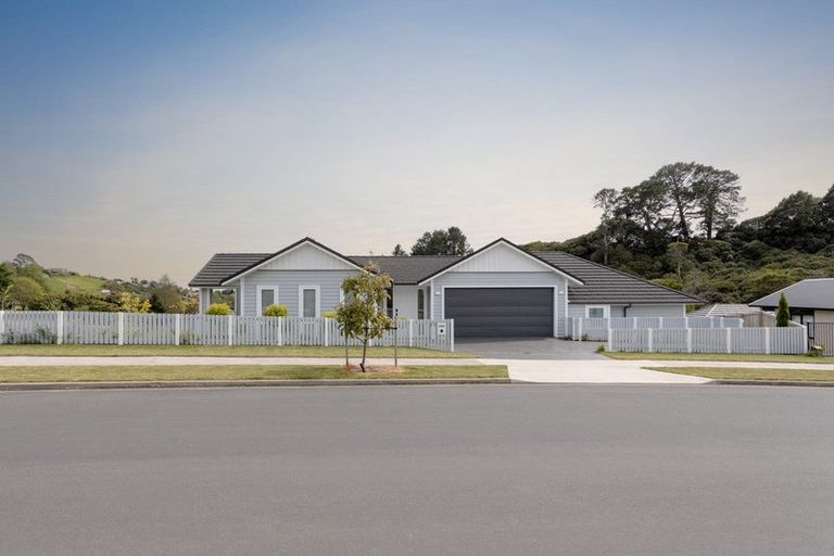 Photo of property in 99 Adler Drive, Ohauiti, Tauranga, 3112