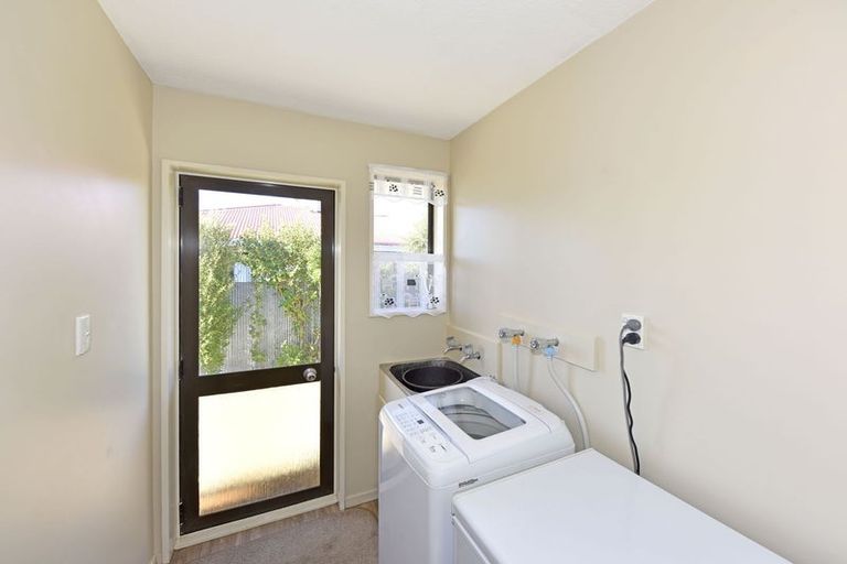 Photo of property in 23 Roberts Road, Hei Hei, Christchurch, 8042