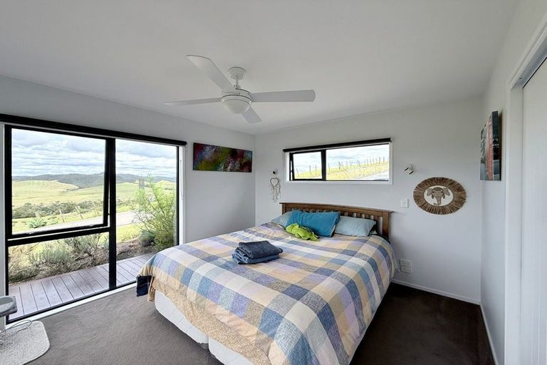 Photo of property in 157 Tui Glen Road, Haruru, 0204