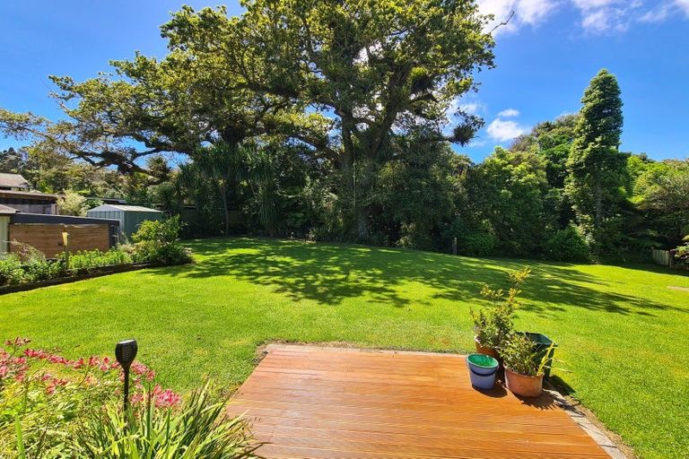 Photo of property in 30 Driving Creek Road, Coromandel, 3506