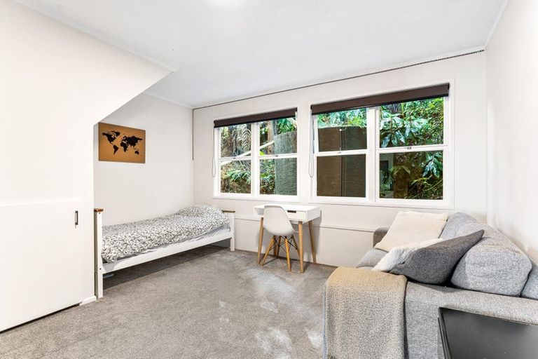 Photo of property in 26b Wade River Road, Stanmore Bay, Whangaparaoa, 0932