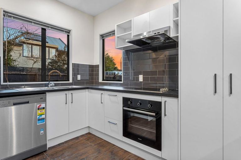 Photo of property in 3 Monterey Place, Parklands, Christchurch, 8083