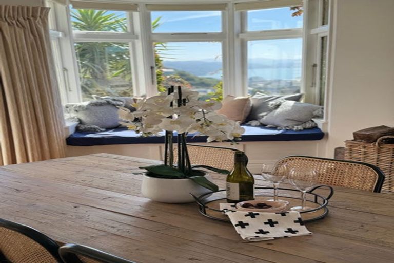 Photo of property in 8 Thorby Street, Northland, Wellington, 6012