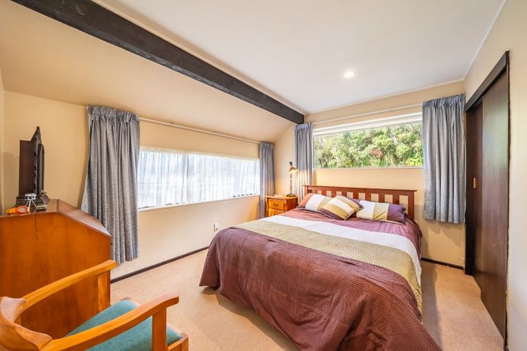 Photo of property in 4 Raynham Way, Silverstream, Upper Hutt, 5019