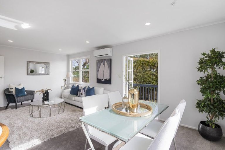 Photo of property in 1/92 Commissariat Road, Mount Wellington, Auckland, 1060