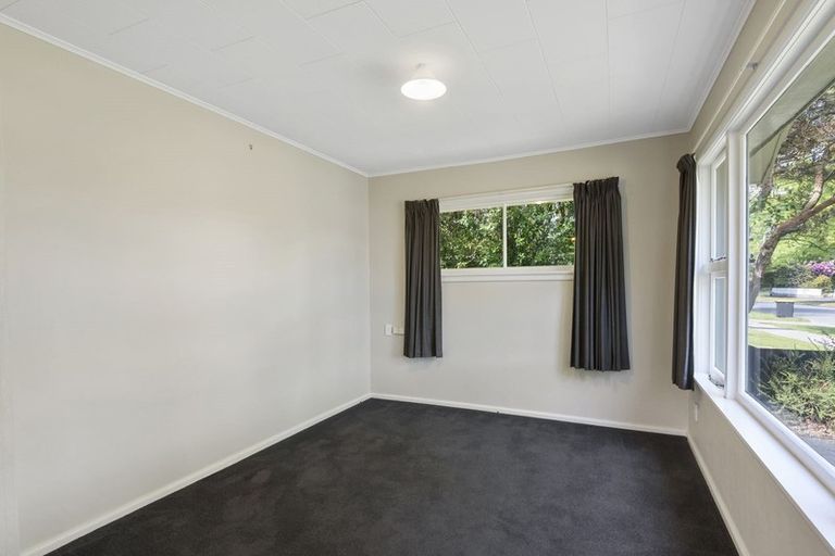 Photo of property in 70 Woodbury Street, Russley, Christchurch, 8042