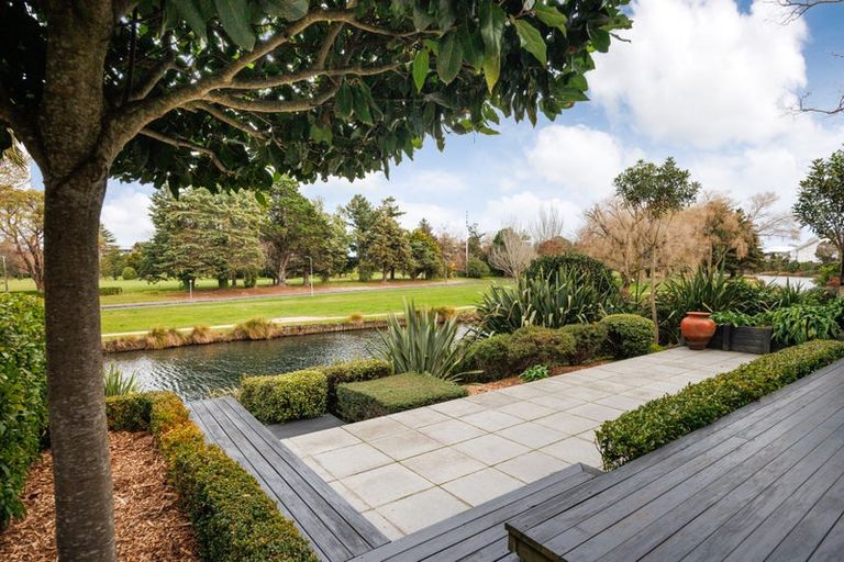 Photo of property in 25 Montgomery Terrace, Hokowhitu, Palmerston North, 4410