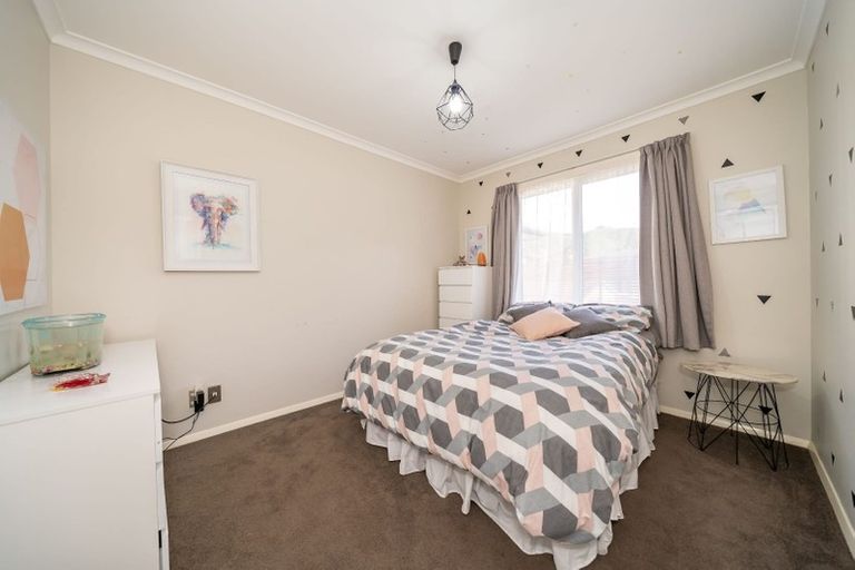 Photo of property in 17 Akatarawa Road, Brown Owl, Upper Hutt, 5018