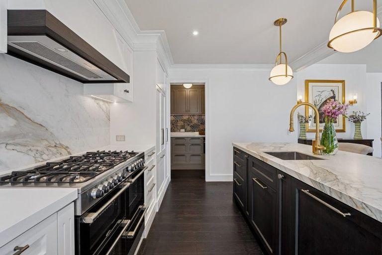 Photo of property in 40 Cunninghams Drive, Jacks Point, Queenstown, 9371