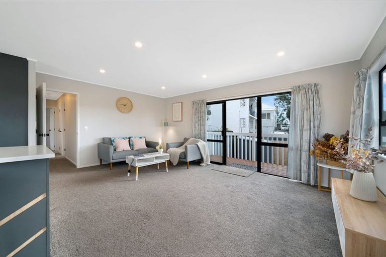 Photo of property in 1/40c West Coast Road, Glen Eden, Auckland, 0602