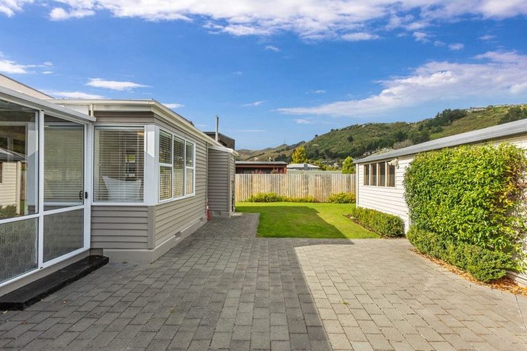 Photo of property in 18 Bowenvale Avenue, Cashmere, Christchurch, 8022