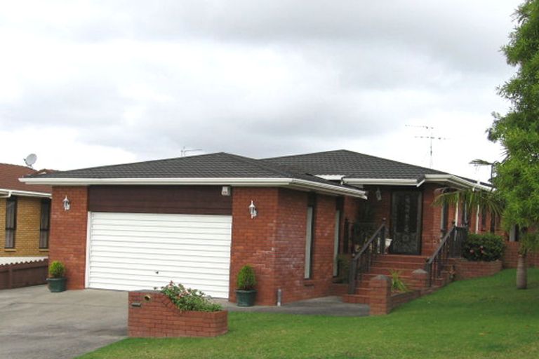 Photo of property in 31 Petrel Place, Massey, Auckland, 0614