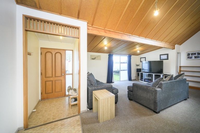 Photo of property in 3 Dampier Avenue, Awapuni, Palmerston North, 4412