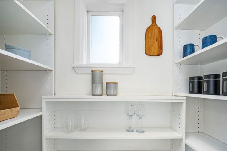 Photo of property in 57 Martin Avenue, Beckenham, Christchurch, 8023