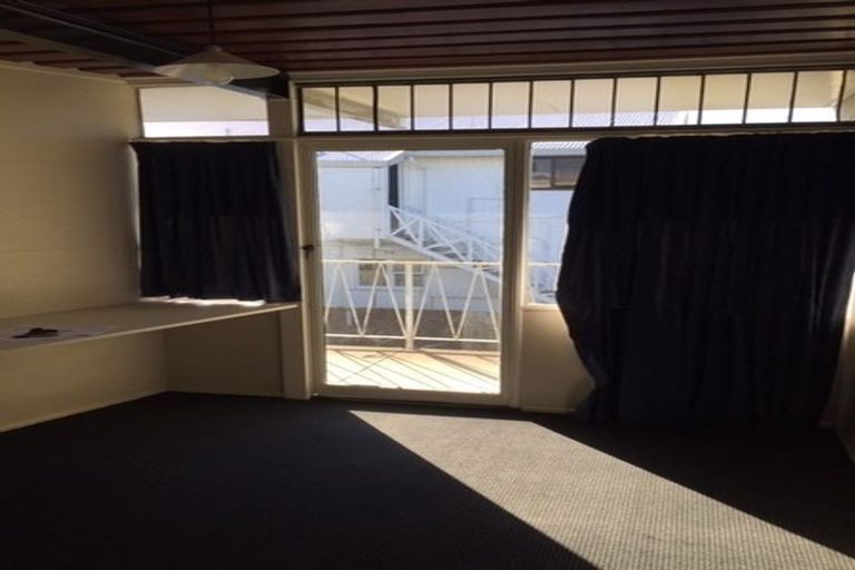 Photo of property in 6/7 Newnham Terrace, Upper Riccarton, Christchurch, 8041