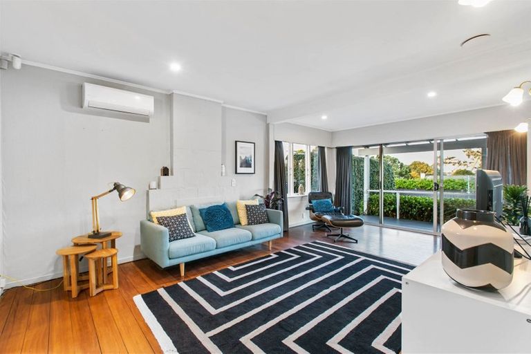 Photo of property in 258 Rangatira Road, Beach Haven, Auckland, 0626