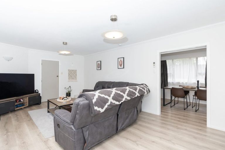 Photo of property in 54 Morrow Avenue, St Andrews, Hamilton, 3200