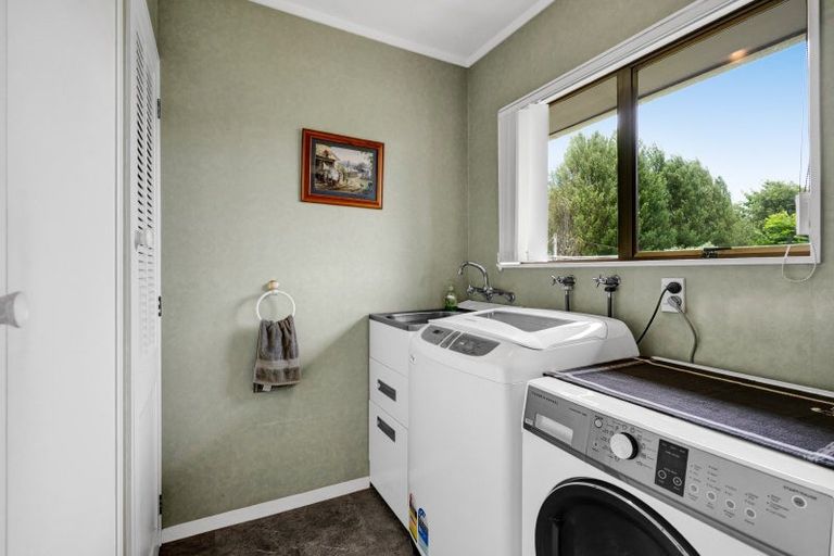 Photo of property in 21 Kowhai Street, Inglewood, 4330