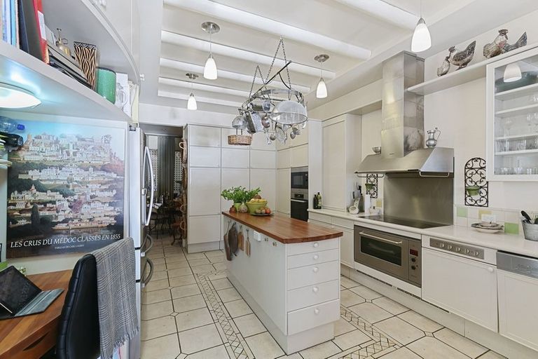 Photo of property in Trieste, 9/346 Oriental Parade, Oriental Bay, Wellington, 6011