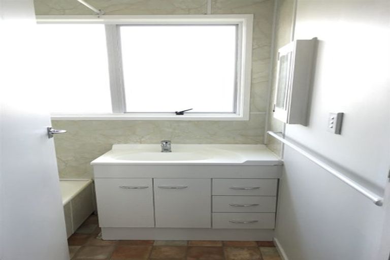 Photo of property in 9a Rothesay Place, Dinsdale, Hamilton, 3204