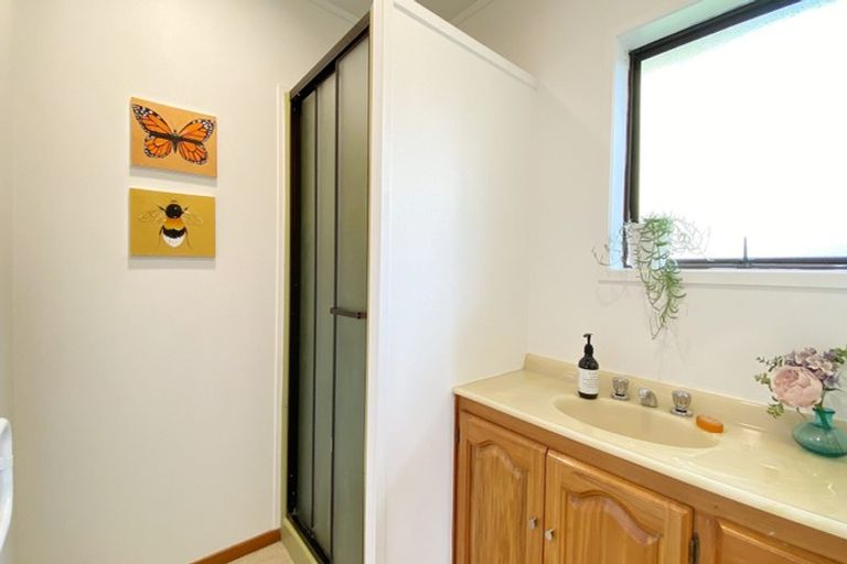 Photo of property in 176 Sturges Road, Henderson, Auckland, 0612