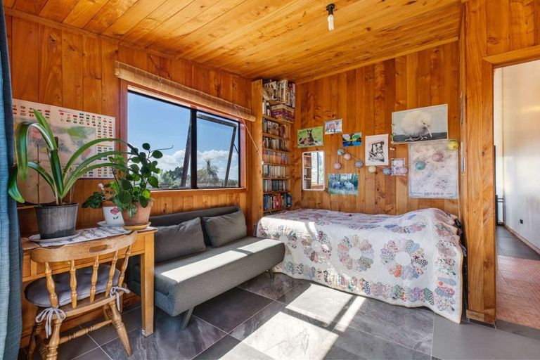 Photo of property in 882 South Head Road, South Head, Helensville, 0874