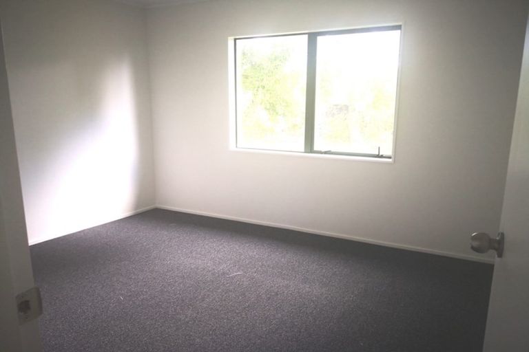 Photo of property in 39 Brunner Road, Glen Eden, Auckland, 0602