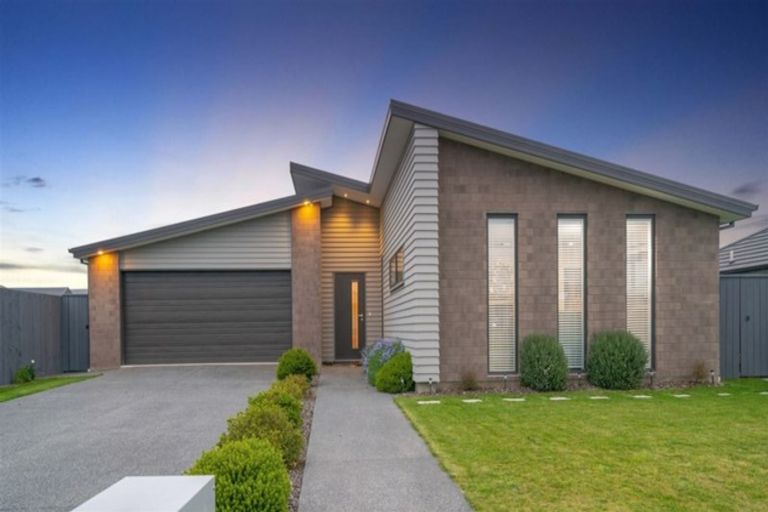 Photo of property in 58 Shadbolt Lane, Rolleston, 7614