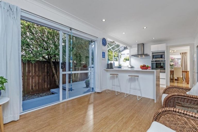 Photo of property in 1/26 Esmonde Road, Takapuna, Auckland, 0622