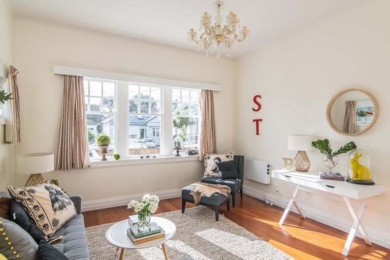 Photo of property in 33 Herald Street, Berhampore, Wellington, 6023