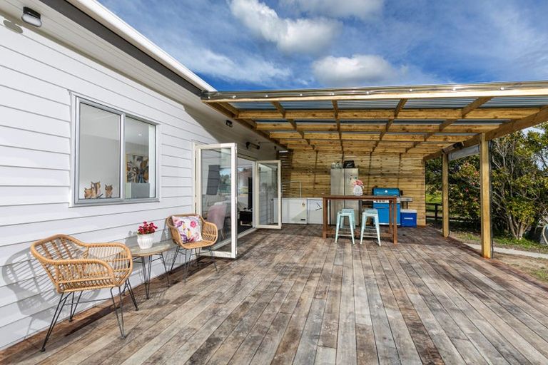 Photo of property in 157 Nixon Road, Taupaki, Henderson, 0782