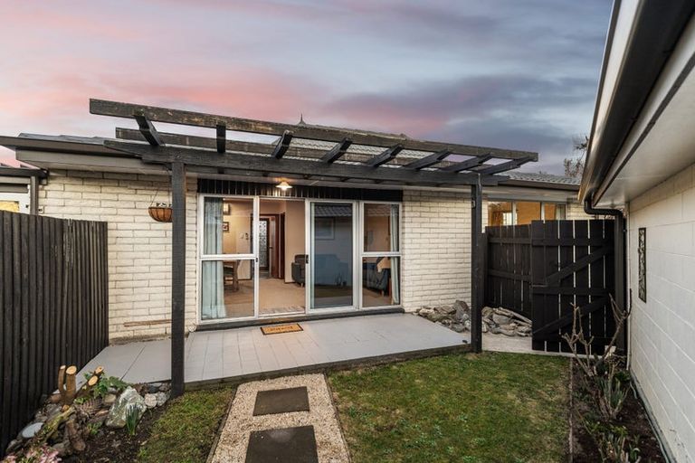 Photo of property in 1/9 Larkhill Place, Russley, Christchurch, 8042