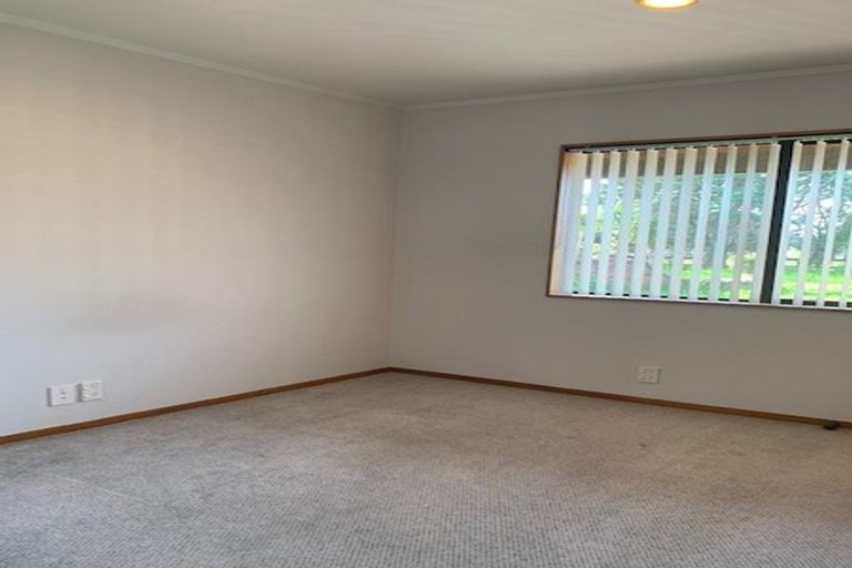 Photo of property in 454 Taupaki Road, Kumeu, 0892