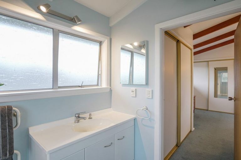 Photo of property in 52 Whitby Street, Burnside, Christchurch, 8053