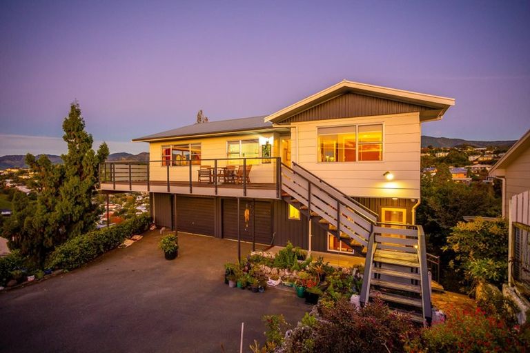 Photo of property in 93 Princes Drive, Britannia Heights, Nelson, 7010