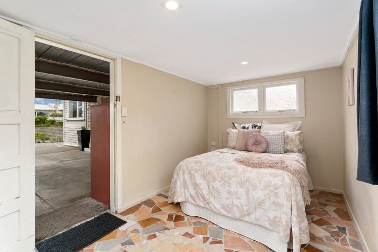 Photo of property in 48 Toi Street, Otaki Beach, Otaki, 5512