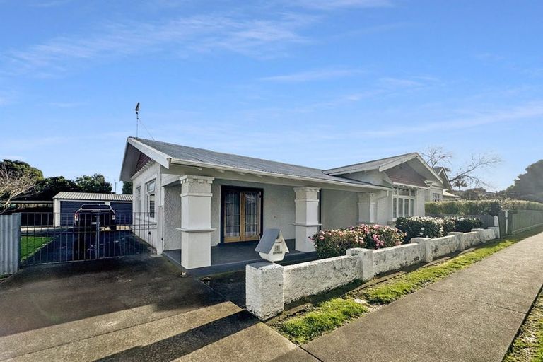 Photo of property in 1 Parkes Avenue, Saint Johns Hill, Whanganui, 4501