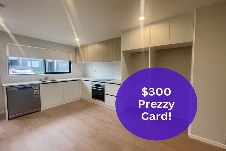 Photo of property in 5 Tukari Lane, Mangere Bridge, Auckland, 2022