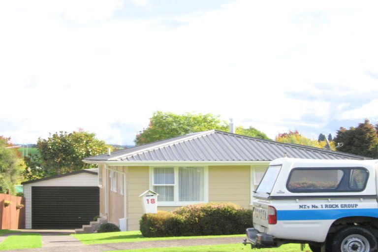 Photo of property in 18 Tawa Place, Tokoroa, 3420