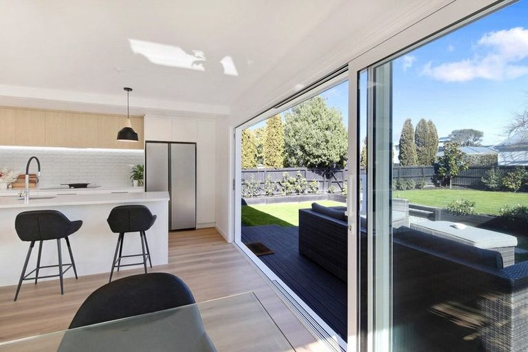 Photo of property in 195 Rutland Street, St Albans, Christchurch, 8052