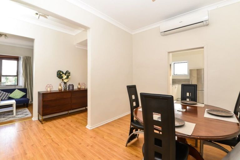 Photo of property in 72 Forest Lake Road, Forest Lake, Hamilton, 3200