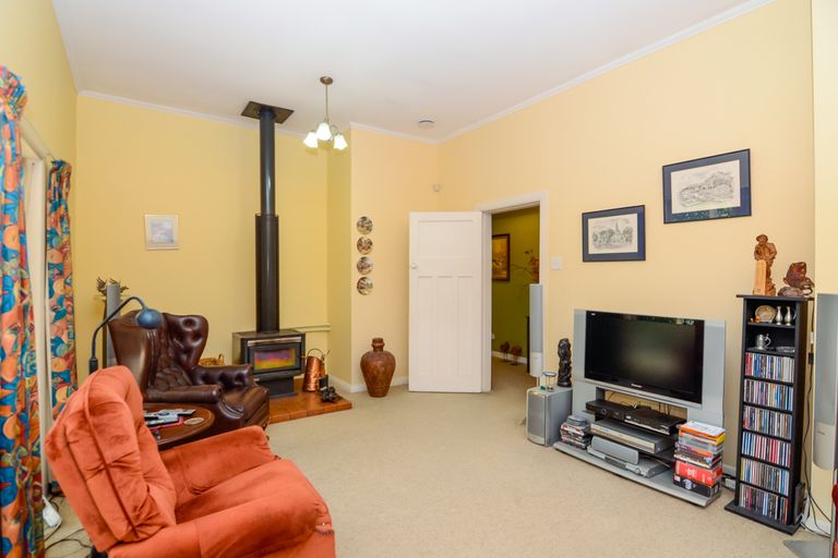 Photo of property in 32 Roberts Road, Lansdowne, Masterton, 5810