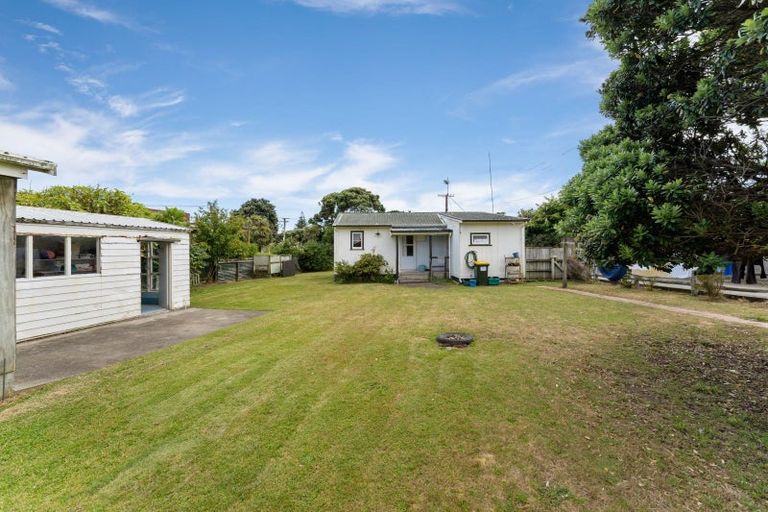 Photo of property in 26 The Avenue, Otaki Beach, Otaki, 5512