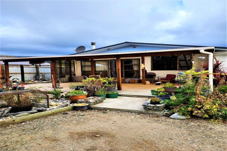 Photo of property in 3 Hawes Street, Waimangaroa, Westport, 7891